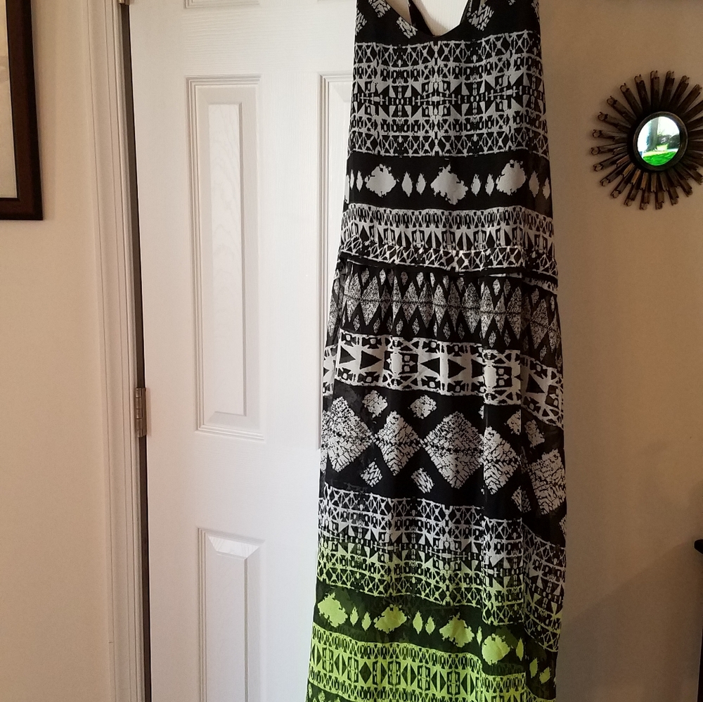 Sun dress with cross back straps